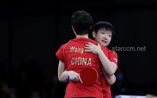 王曼昱蒯曼女双进决赛：乒乓创新的“双打”战略思考🏓💡